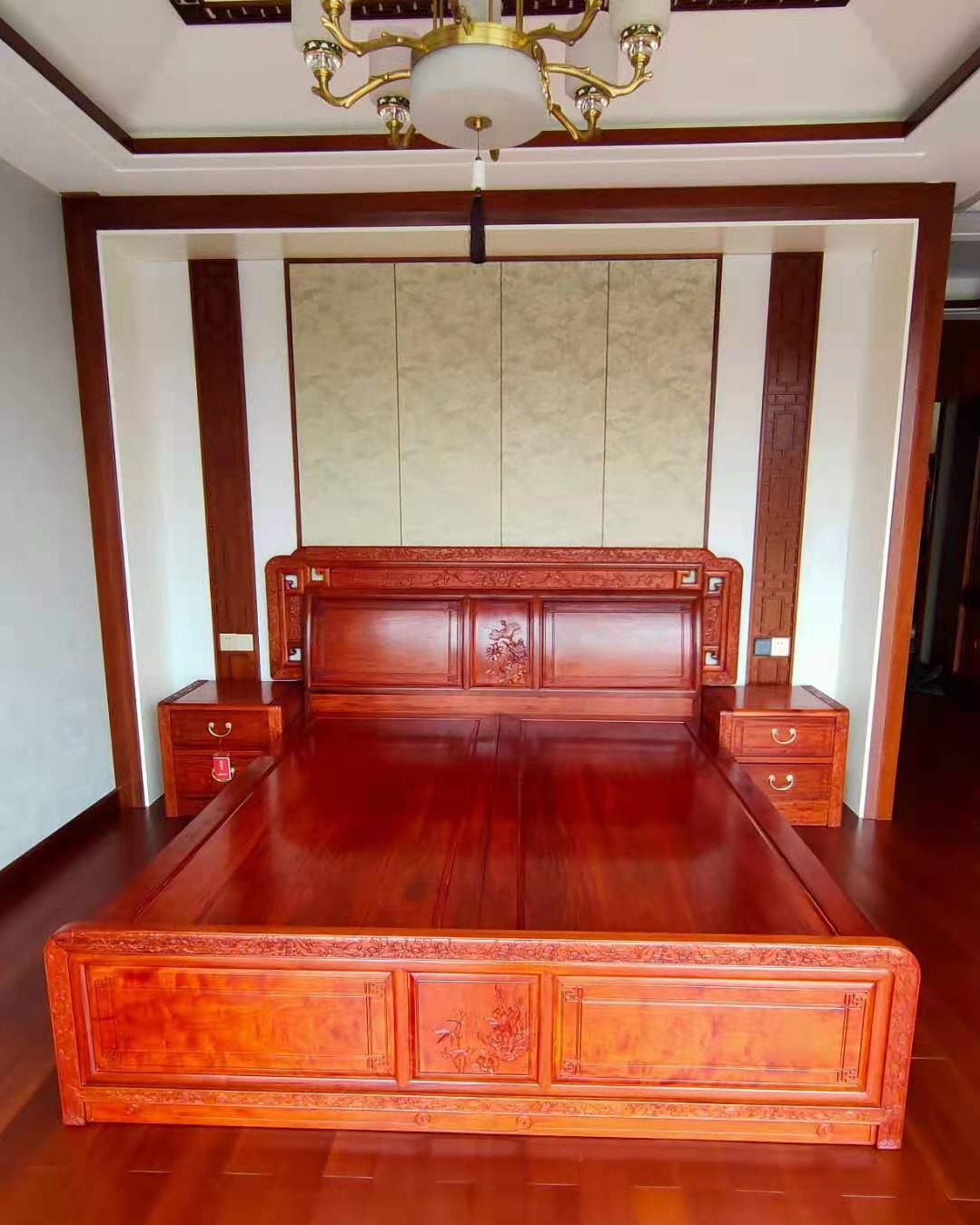 和美大床.jpg